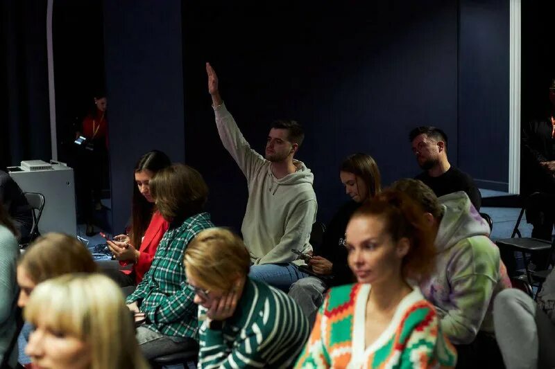 Мастер класс по журналистике картинка. Продюсирование вузы. Школа кино институт. Специальные мероприятия в пиар. Кафедра журналистики пгниу.