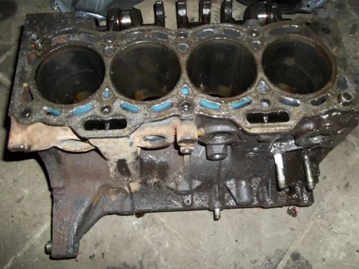 Гбц abz 4. Блок цилиндров 4а фе. Блок 4a fe. Блок 4a fe. Головка блока 4a fe.