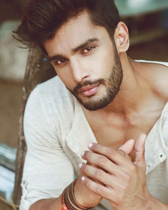 кыванч татлытуг. джо манганьелло 2020. джан янан. роб паттинсон стрелец. Hot list самый красивый мужчина 2023.