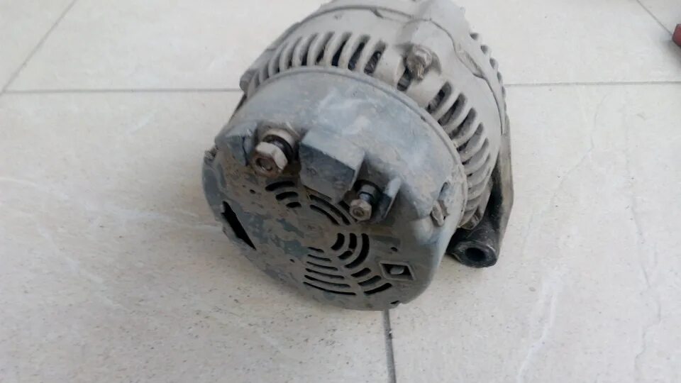 Генератор bosch 0124525525. Генератор мерседес 124. Bosch 124. Генератор бош 0124 вольво. Бош 124 615051 генератор.