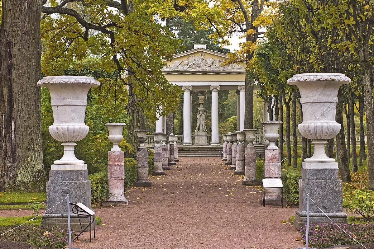 павильон трех граций