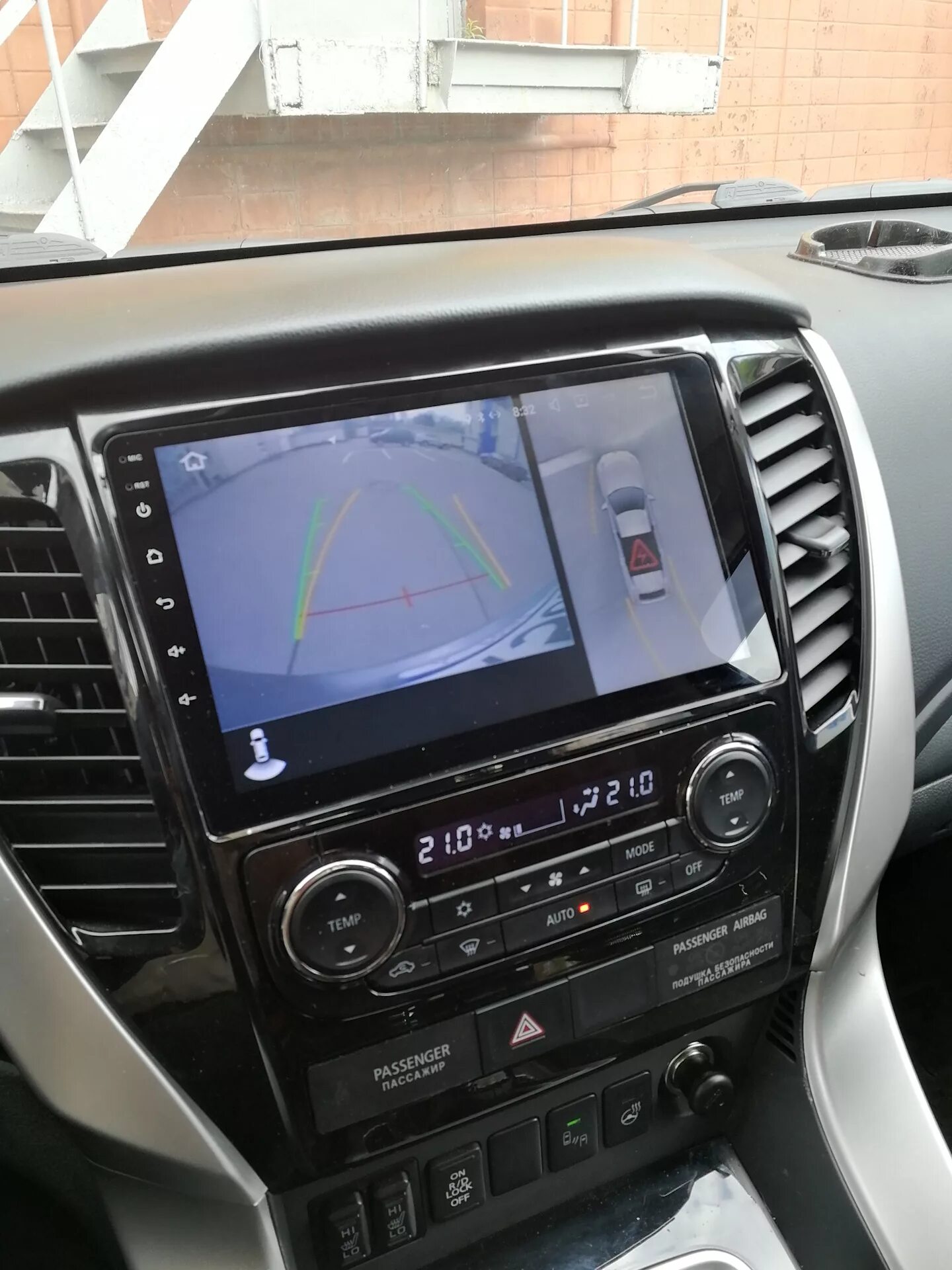 Штатная магнитола mitsubishi pajero sport 2. Mitsubishi l200 магнитола. Штатная магнитола pajero sport. Mitsubishi pajero sport 3 штатная магнитола. Автомагнитола wide media wm-cf3042t3 mitsubishi lancer.
