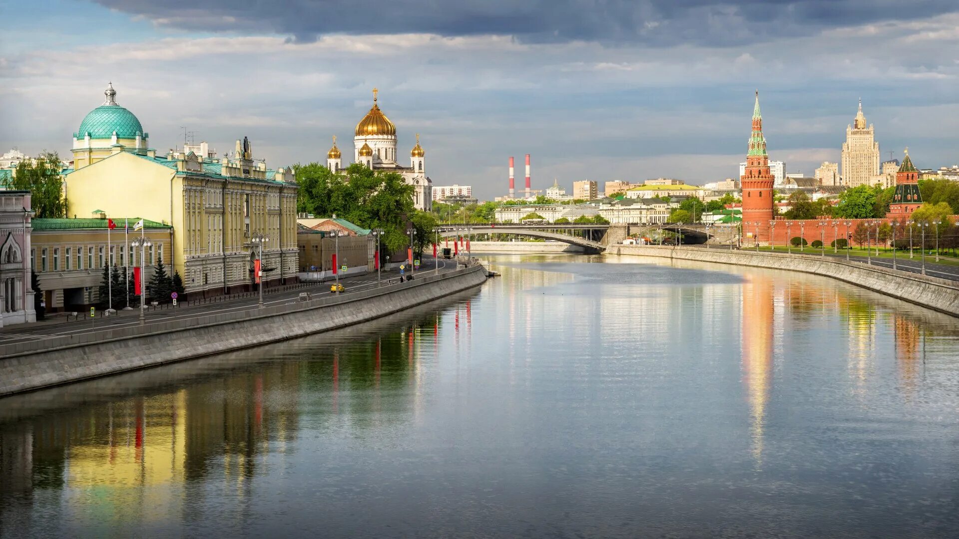 Реки Москвы. Москва река в Москве. Москва река панорама. Москва река Кремль. Красивые места в москве весной