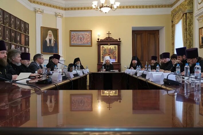 Кафедра тверской епархии учреждена в каком году. Совет тверской митрополии. епархиальный совет тверской епархии. тверская епархиальное собрание. тверская епархия заседание.