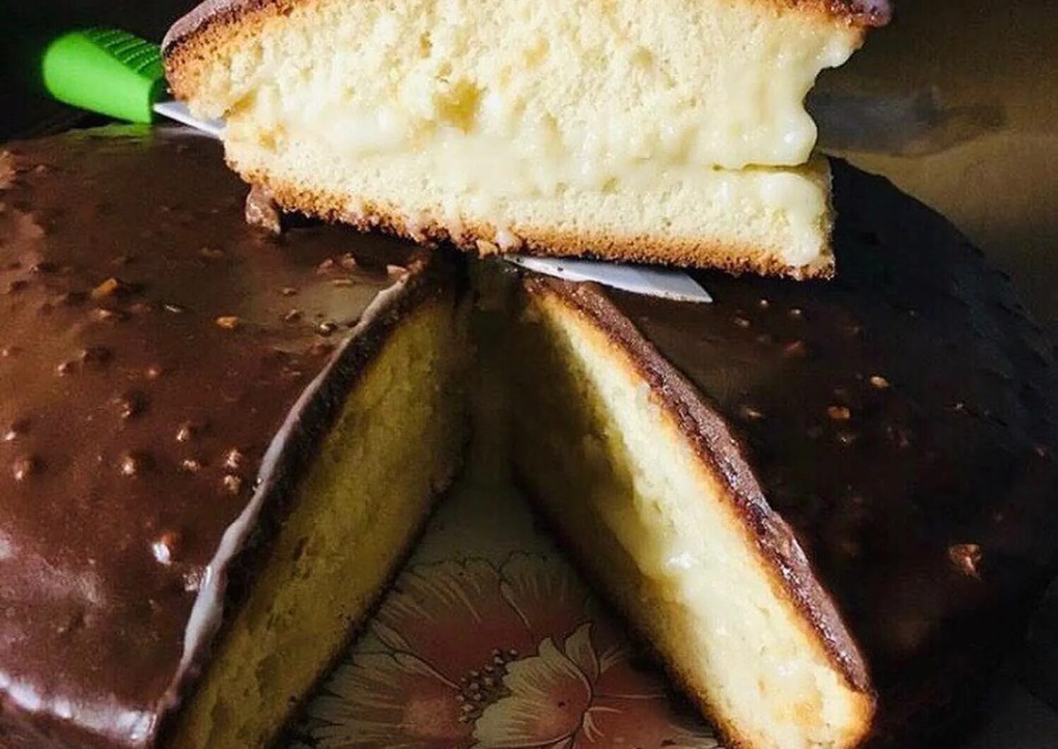 Чародейка бисквитный торт. Торт черемушки чародейка. Чародейка черемушки. Торт черемушки чародейка 650 г. Чародейка бисквитный торт.