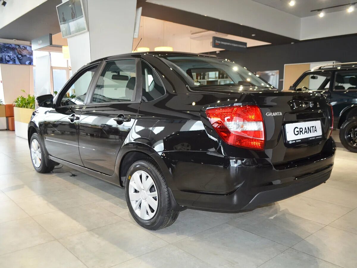 Гранта седан 2023. Гранта седан 2023 белая. Гранта 23. Гранта 23. 6 механика гранта 2018г до июля.