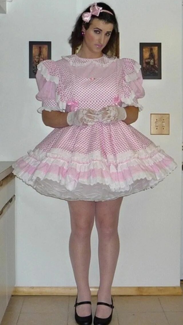 Crossdresser dress. Сисси джеридан. Сисси бой. Сисси бой Petticoat. Сисси Хейрдан.