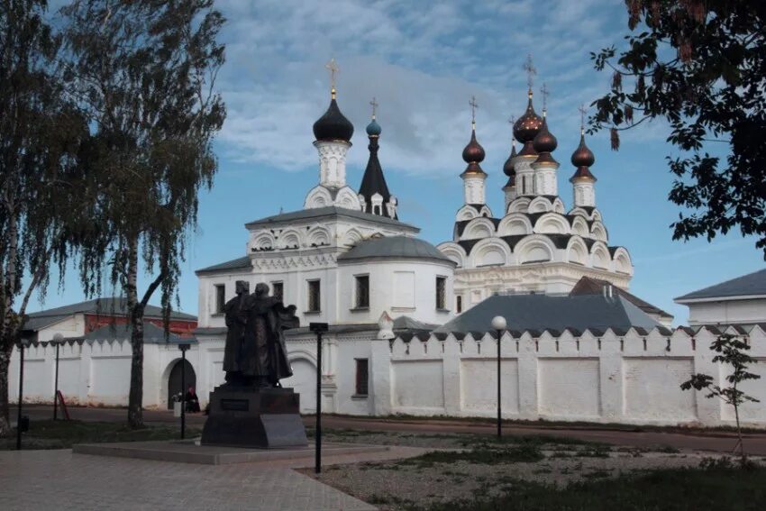 Свято Благовещенский монастырь Муром. Благовещенский мужской монастырь в Муроме. Благовещения Пресвятой Богородицы храм Муром. Муромские святые монастырь