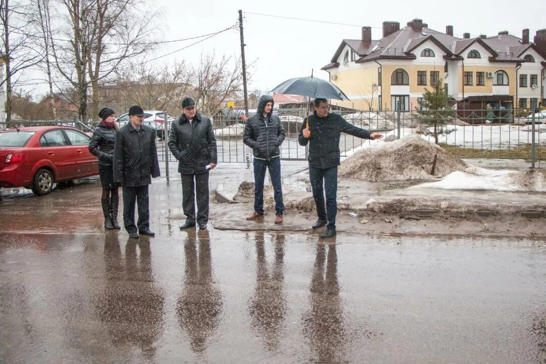 Сайт жкх великий новгород. Городское хозяйство Великий Новгород. Ндкс дороги Великий Новгород. Ремонт гарантийных дорог в Великом Новгороде.