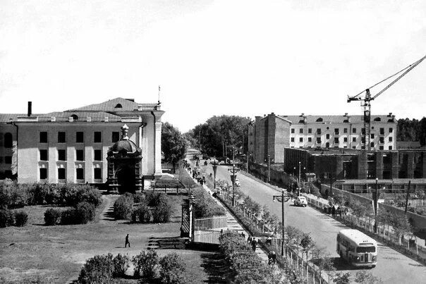 Строительство домов, коттеджей и дач в Тюмени. Фотографии старой Тюмени. Старинн