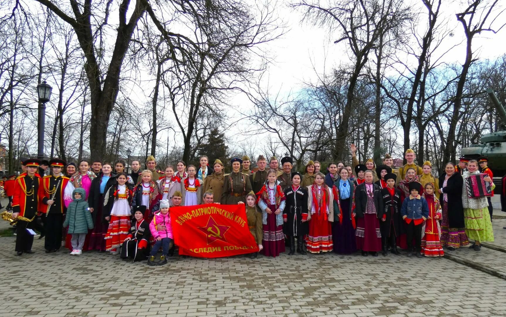 Погода х кубанский белореченского района. Казачий ансамбль. Кубанские казаки. Кубанские казаки Белореченск. Молодежь Кубани казаки.