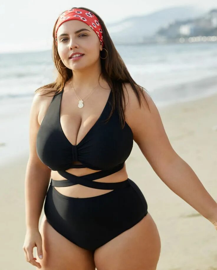 Екатерина брайт плюс сайз. Джессика милличамп. Anna krylova plus size бикини. Кристи курвес. Fat curvy girls.