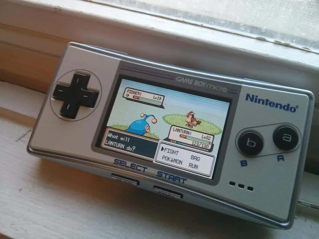 Игровая консоль нинтендо геймбой. Игровая приставка nintendo game boy micro. Нинтендо геймбой 2022. Nintendo ds micro. Nintendo micro.