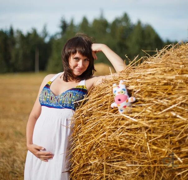 Сельские женщины. Фотосессия беременной в деревне. Деревенские девушки. Простая деревенская девушка. Пышные деревенские женщины