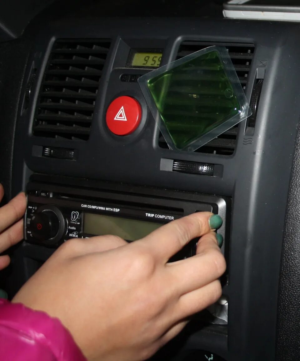 Как снять магнитолу гетц Замена магнитолы Hyundai Getz, 1,3 л, 2005 года автозвук DRIVE2