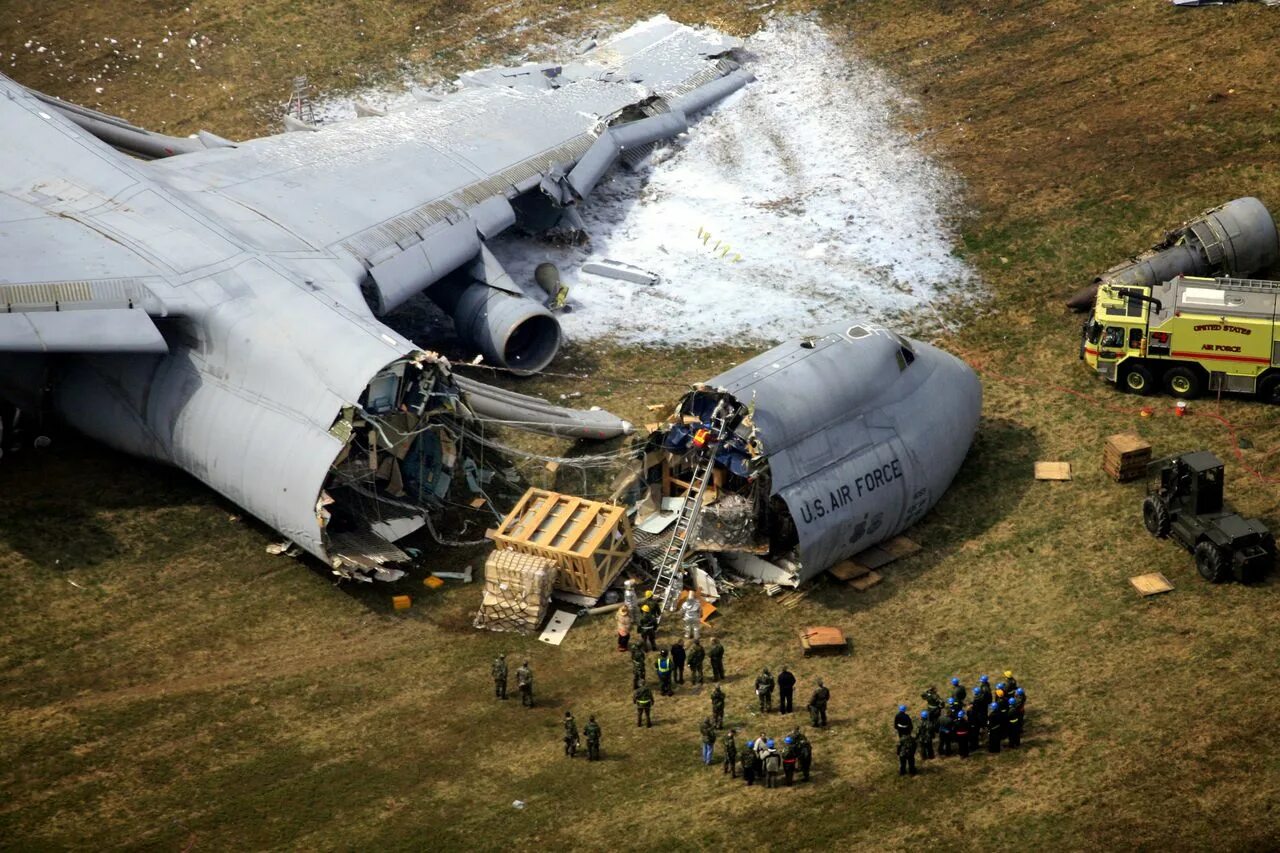 Взлет крушение. C 5 Galaxy crash.. Lockheed c-5 Galaxy катастрофа.