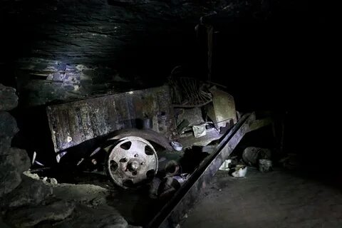 В аджимушкайских каменоломнях тракторы