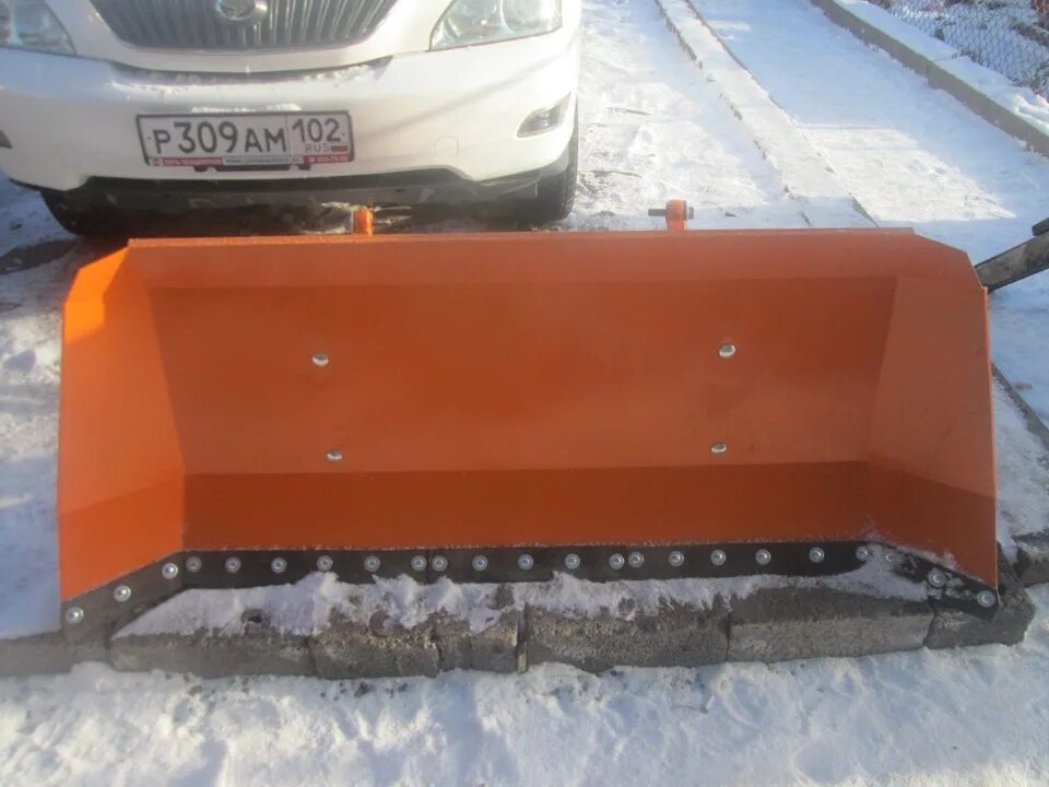 Отвал перевертыш. Газ 27527 отвал для снега. отвал для уборки снега уаз патриот. снежный отвал на уаз патриот. снегоотвал на уаз патриот.