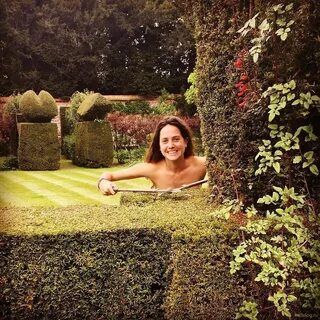 День голого садовода (40 фото) .