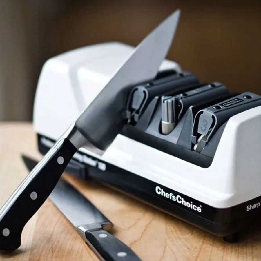 Нож электро. Точилка для ножей Chefs choice. Электрическая точилка для ножей Chefs choice. Электрическая ножеточка Chef's choice. Электрическая точилка для ножей "Knife Sharpener".