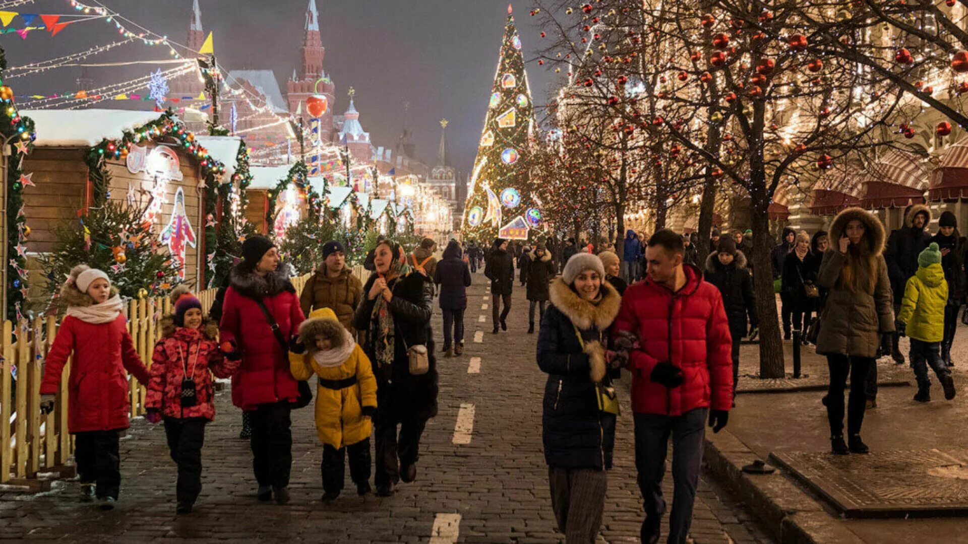 Рождество улица. Новогодняя Москва. Празднование нового года. Новогодние гуляния в Москве.