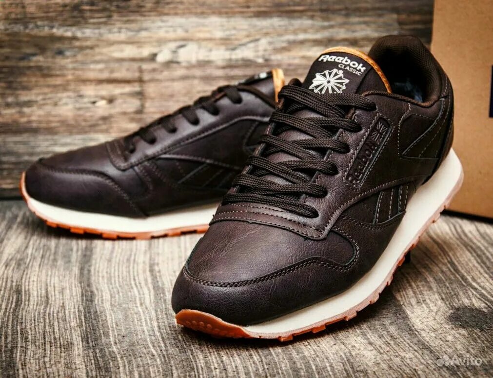 Мужские кроссовки цена. Reebok Classic Leather мужские зима. Кроссовки мужские зимние рибок кожаные. Reebok кожаные кроссовки мужские. Кроссовки зимние мужские Reebok Leather.