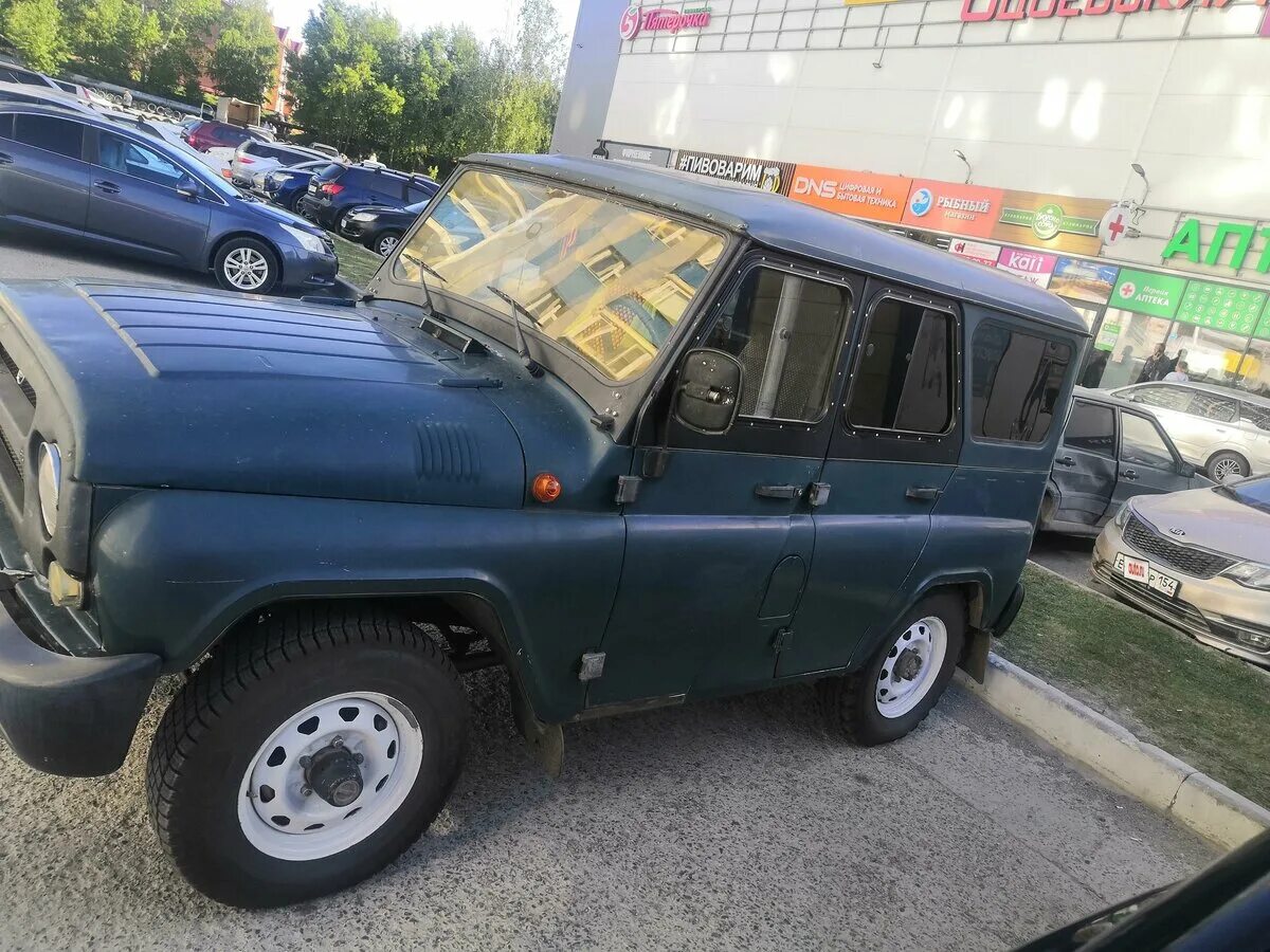 Уаз новосибирск. Бежевый уаз на лысых колесах. Уаз 23 года. Уаз в новосибирске. Уаз в новосибирске.