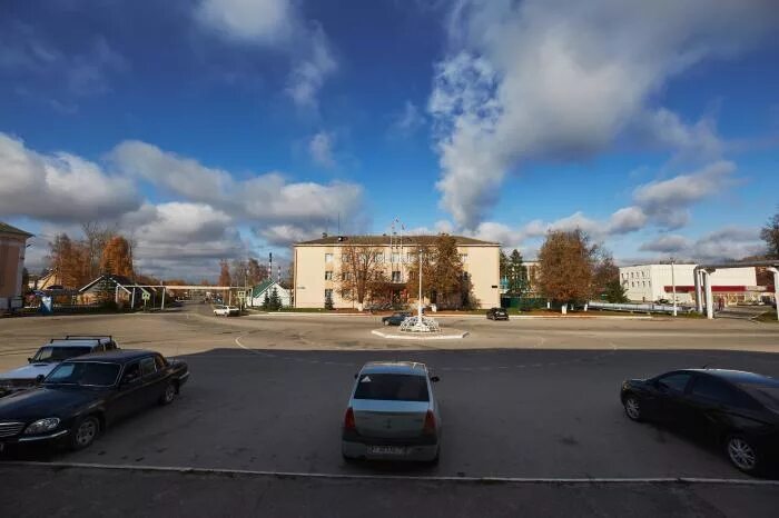 Площадь победы 11. Остановка 3 штыка в туле. Горловка площадь победы 1974г. Площадь победы москва фото. Калуга пл победы 15.