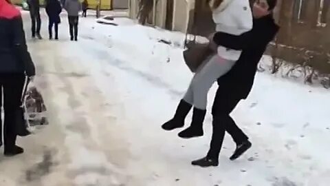 Познакомились на улице видео