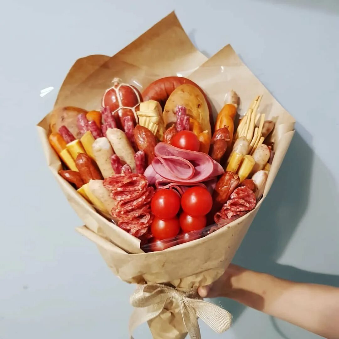 съедобные букеты пермь. съедобные букеты для мужчин. съедобные букеты пермь. букет для мужчины из продуктов. съедобные букеты пермь.