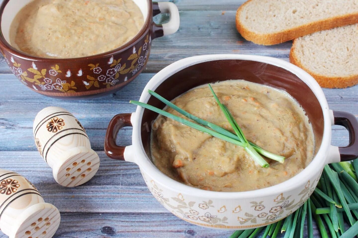 Суп пюре из печени куриной. Суп пюре из печени. суп пюре из субпродуктов. крем суп из печени.