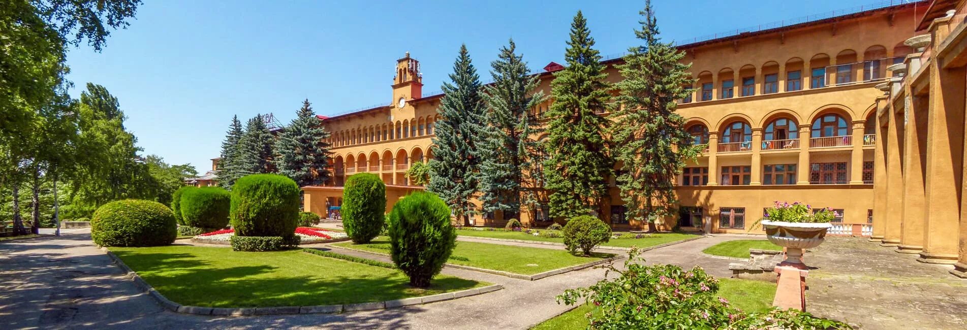 Санаторий фото. Кисловодск санатории на 2022. Санаторий Москва Кисловодск. Санаторий г Кисловодск санаторий Москва. Санаторий Москва 4* Кисловодск.
