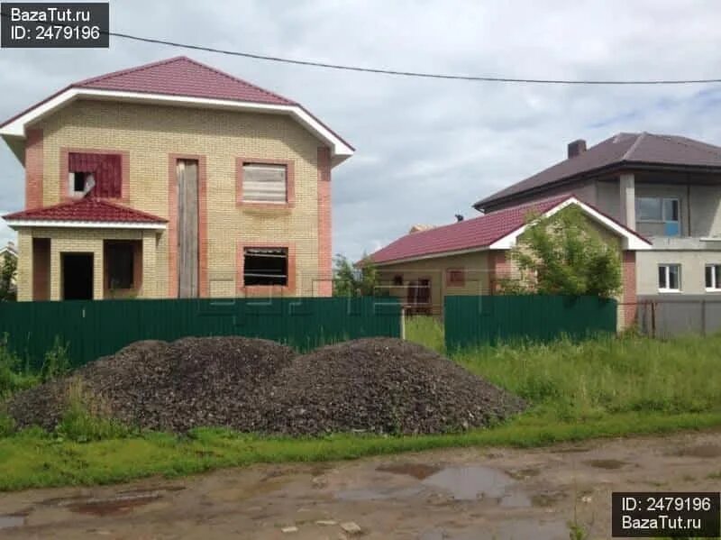 Дом в столбищах лаишевского