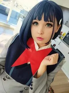 Rose cosplay