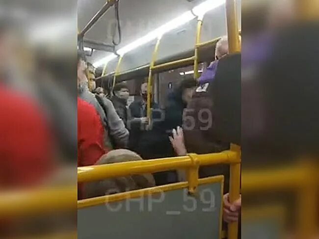 Дебош фанатов на улице города