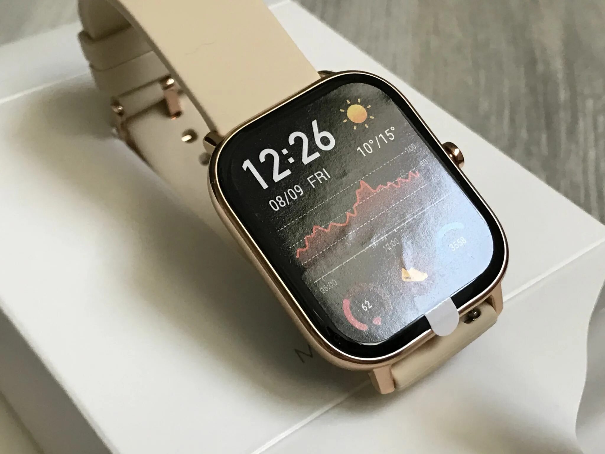 Amazfit gts a1914. Часы Ксиаоми амазфит GTS 2 золотые. Xiaomi Amazfit GTS (Desert Gold. Xiaomi Amazfit GTS Gold.