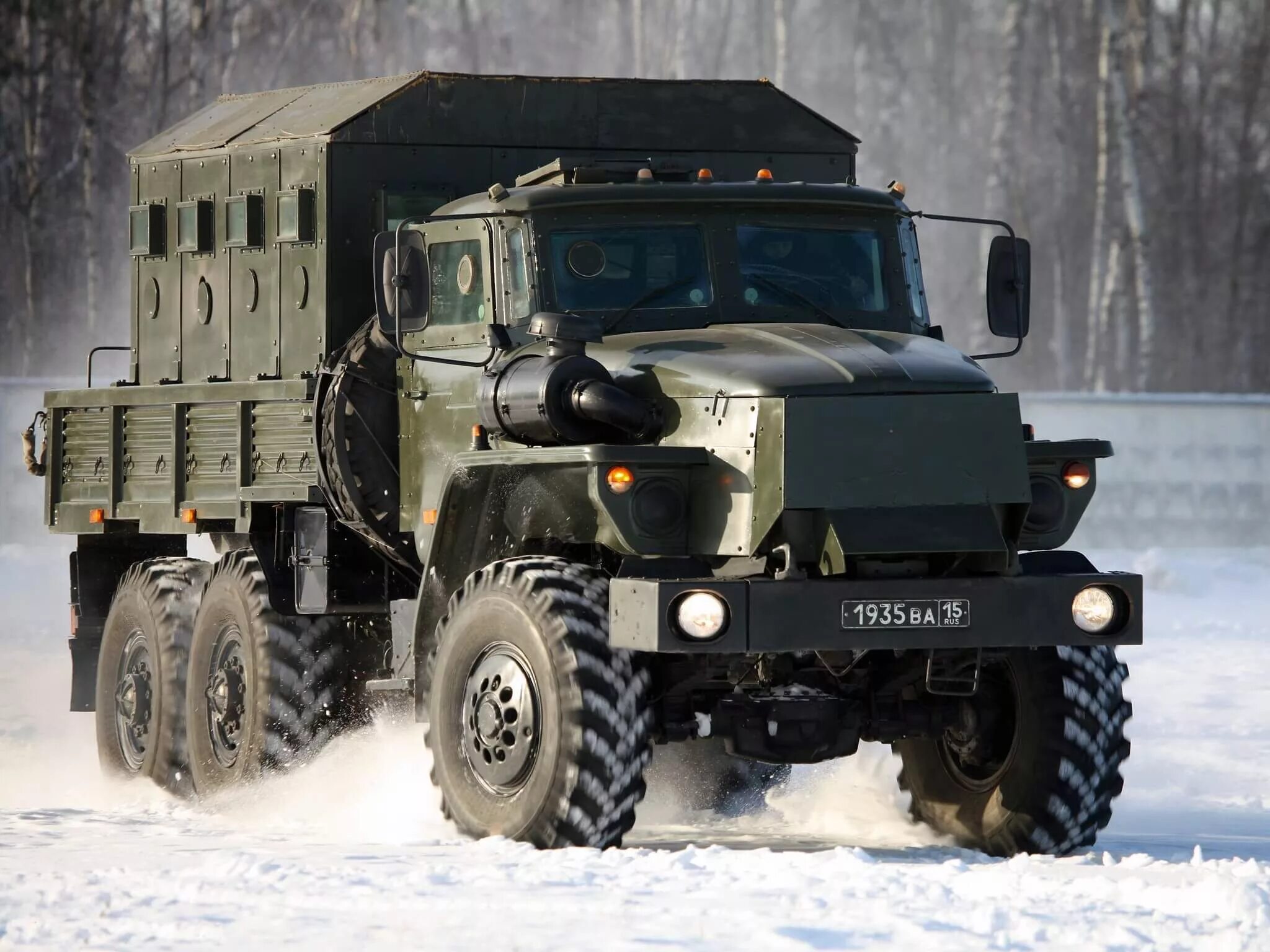 Грузовой автомобиль русский. Грузовик Урал 4320. Урал 4320 военный. Урал 4320 тягач армейский. Новый военный Урал 4320.