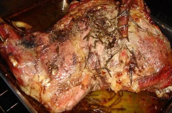 Жаркое из козлятины. Шурпа из козлятины. Козлятина тушеная. Козы блюдо. Нога козы запеченная в духовке.