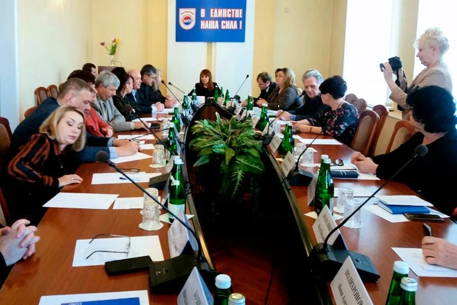 Сайт минтруда краснодарского края. Елена новикова минтруд краснодарского края. Департамент социальной защиты краснодарского края эмблема. Министерство труда и социальной защиты российской федерации без фона. Сайт минтруда краснодарского края.