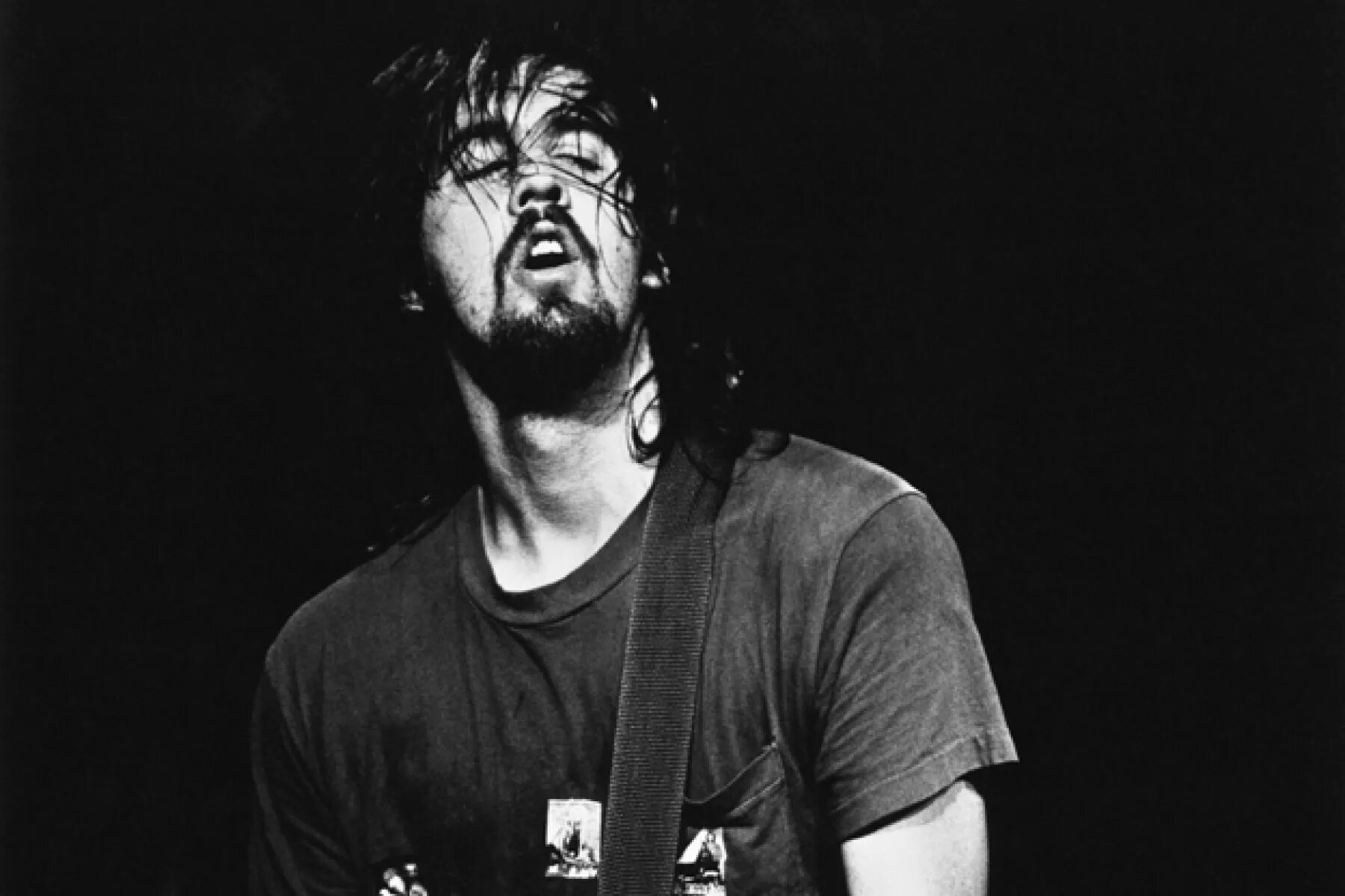 Курт кобейн нирвана фото. Бас гитарист группы нирвана 9 букв. Nirvana басист. Крист новоселич. Бас гитарист группы нирвана 9 букв.