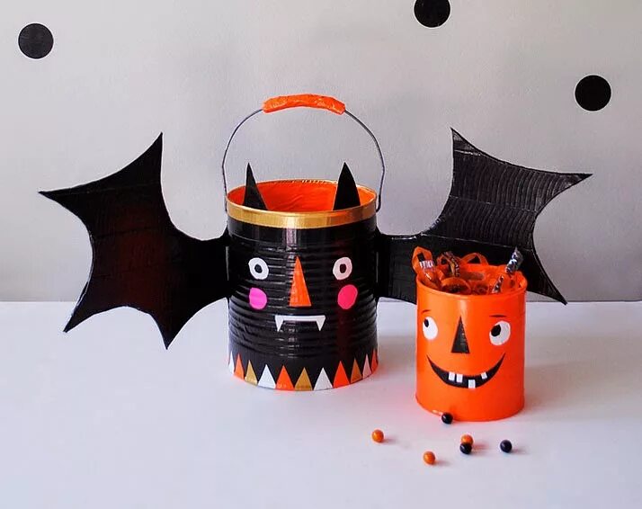 Fall Mason Jar Crafts Scarecrow jack-o-lantern pumpkin Mason jar halloween craft