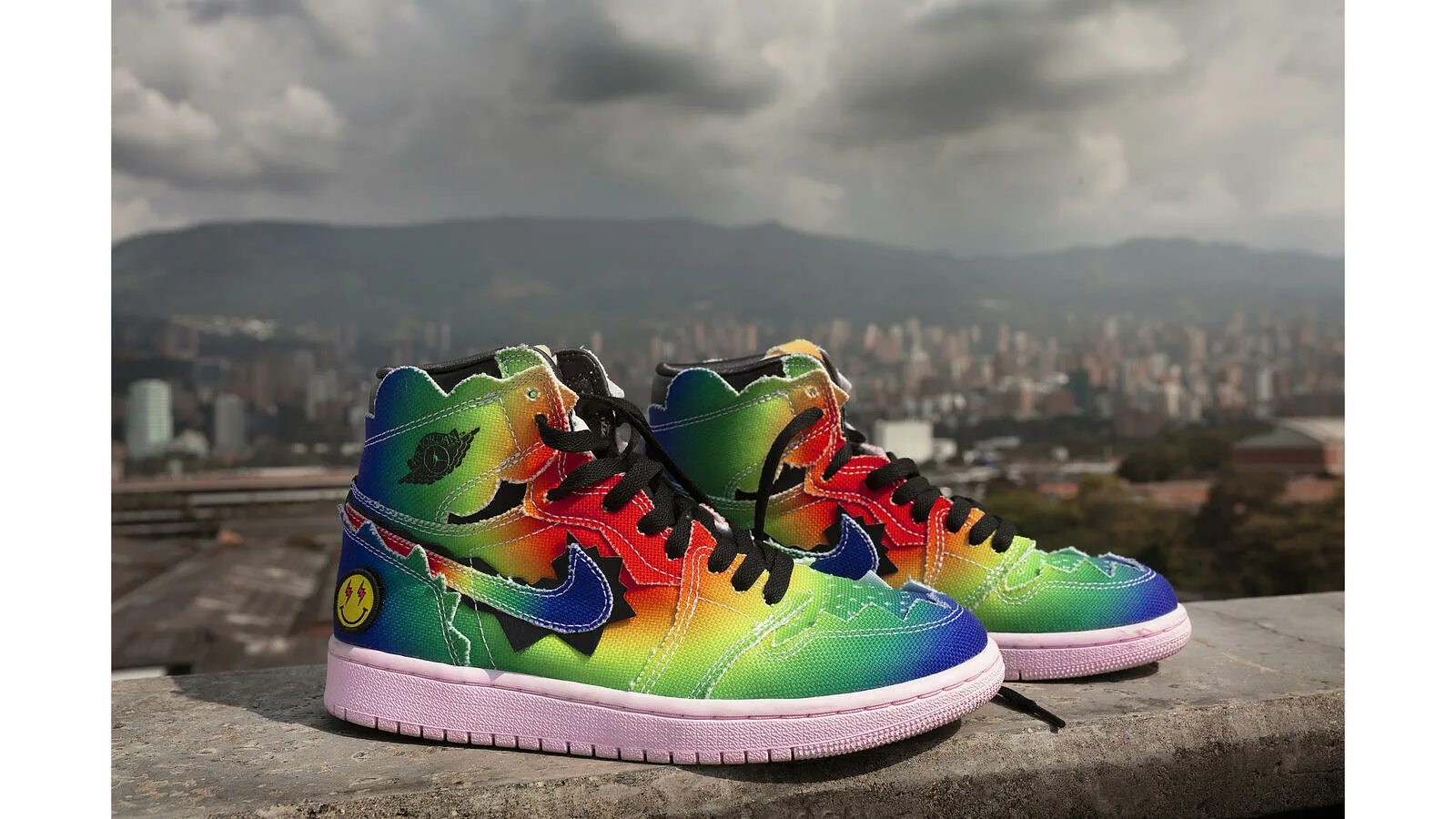 Nike Air Jordan 1 Rainbow. Nike Air Jordan 1 j Balvin. Nike Air Jordan 1 x j Balvin.