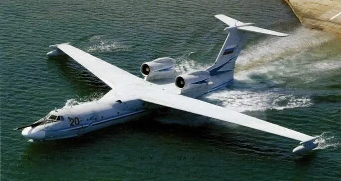 Самолет который на воде. Гидросамолет альбатрос а-40. самолет-амфибия а-42пэ. а 40 самолет амфибия. гидросамолет dornier seastar.