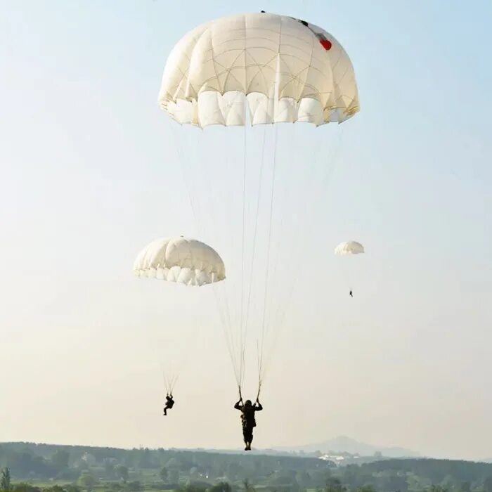 Парашют д6. Ил 76 вдв выброска. Парашют вдв д10. Десантирование вдв с ил 76. Парашют д6.