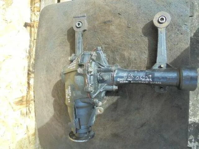 Toyota land cruiser prado 150 рама. Кдсс на прадо 150 что это. Рама toyota land cruiser prado 120. Toyota land cruiser 200 рама. Toyota land cruiser 200 снизу.