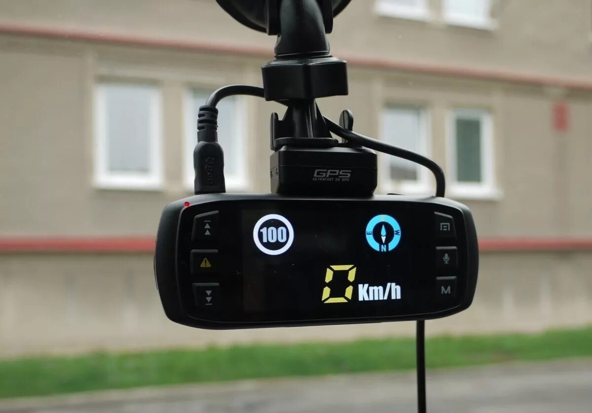 Видеорегистратор d20. Dod ls460w. видеорегистратор фуджита. видеорегистратор со спидометром. видеорегистратор с показом скорости.