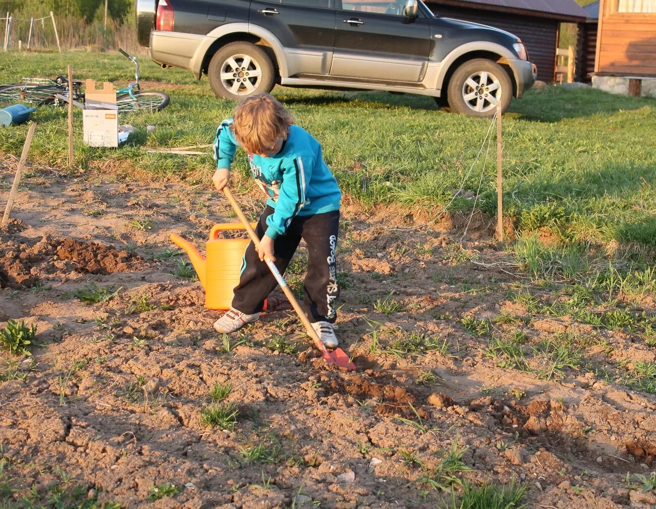 Что лучше делать весной. Весенние работы. Огород весной. Труд в огороде. Весенний труд на огороде.