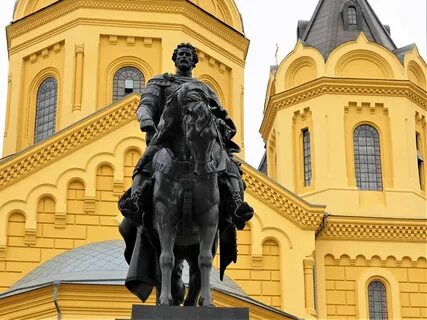 Памятник невскому в новгороде