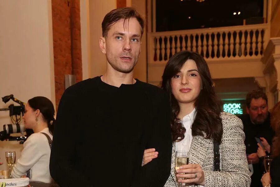 Мигунова жена горбатова. Мигунова жена горбатова. Мигунова жена горбатова. Мигунова жена горбатова. Гуфсин форма младшего инспектора.