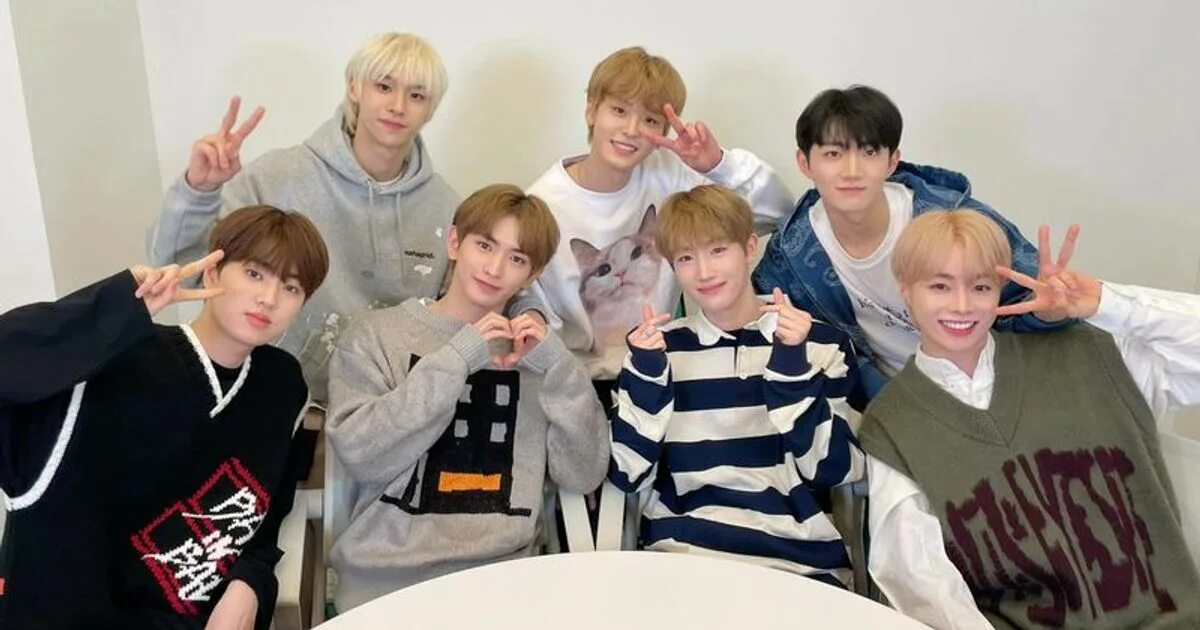 Темпест кпоп. Банхёк из tempest группы. Ханбин tempest. Айдол группа сэйс. Tempest kpop ынчан.